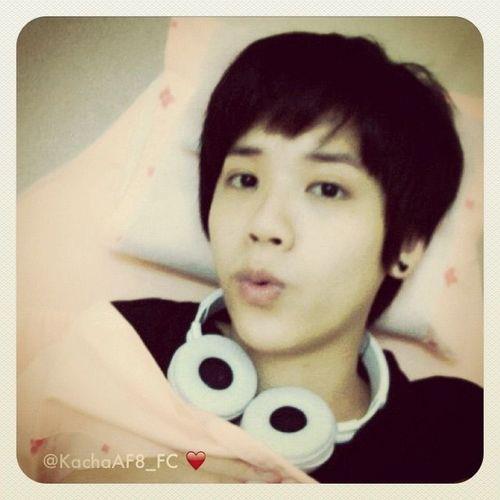 คชา พาแฟนคลับ ไปฟินส์พร้อมกับเพลง ถ้ารู้ก็คงไม่บอก