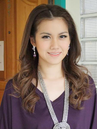 PANTIP.COM : A12375023 หมิง ชาลิสา ถูกถอดว่าที่สะใภ้ไฮโซ  วิ่งโร่ของานผู้จัด!!!! [ดารา-นักแสดง]