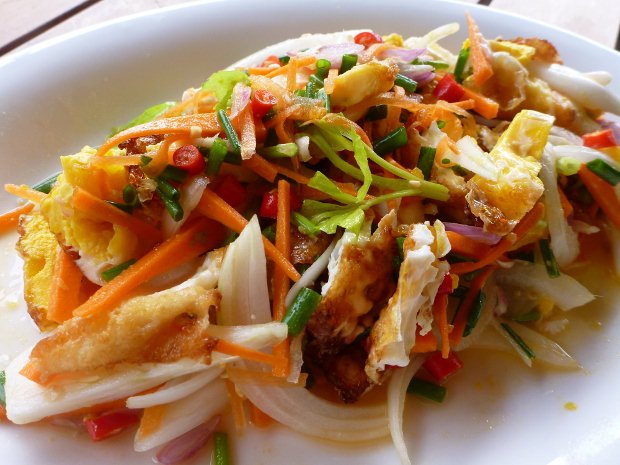 yum dishes in Thailand, things to eat, thai food, street food, yum khai dao
