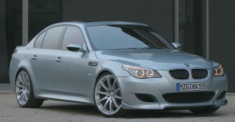 Pantipcom V8855651 Bmw Series 5 E60 Vs F10 คิดว่ารูปลักษณ์ภายนอกของโฉมไหนสวยกว่ากันครับ รถ